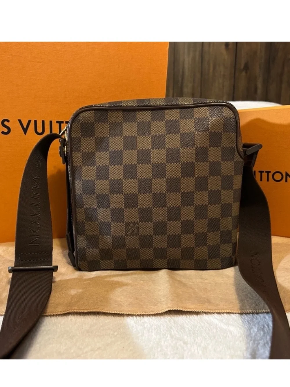 Louis Vuitton Damier Crossbag